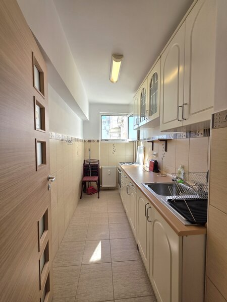 Theodor Pallady, piata Trapezului, 1minut metrou